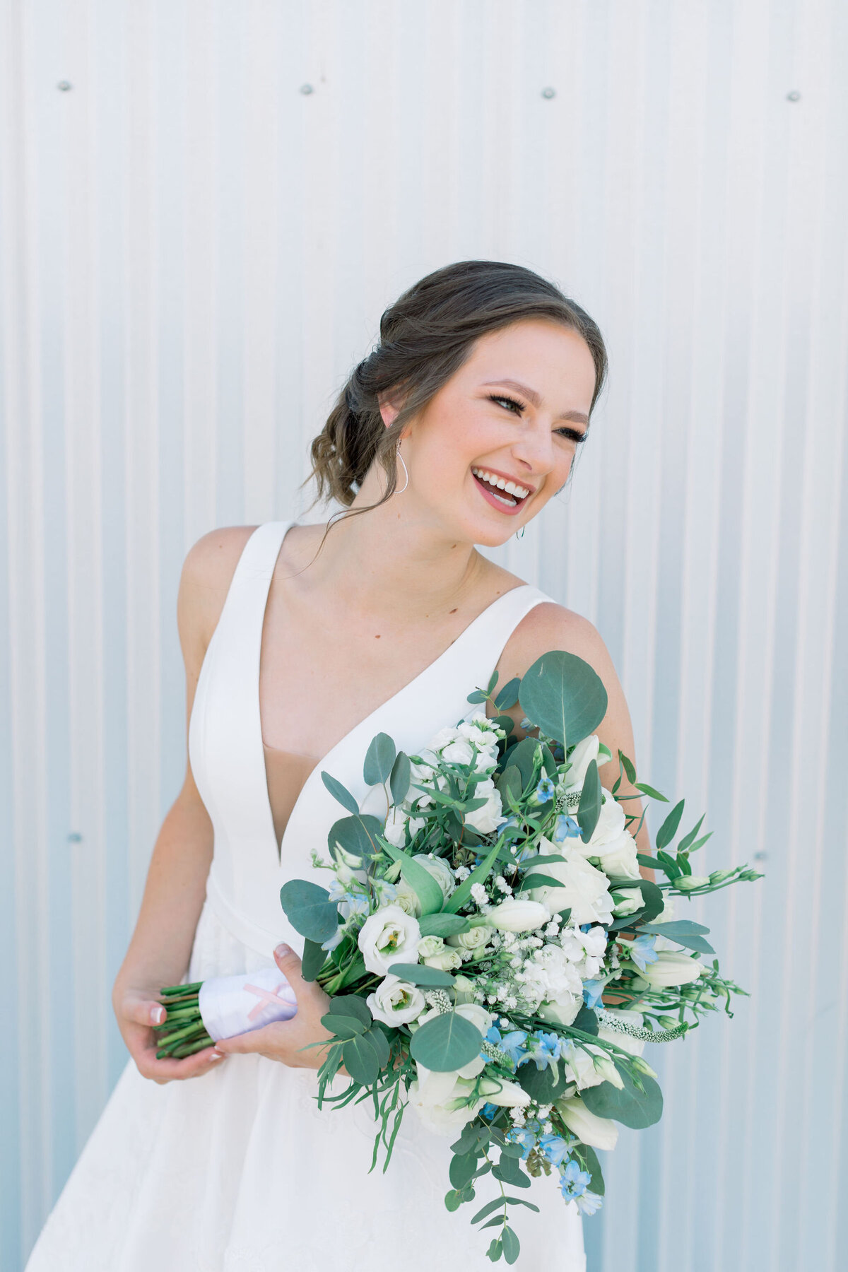 summer-rustic-blue-gin-wedding-16