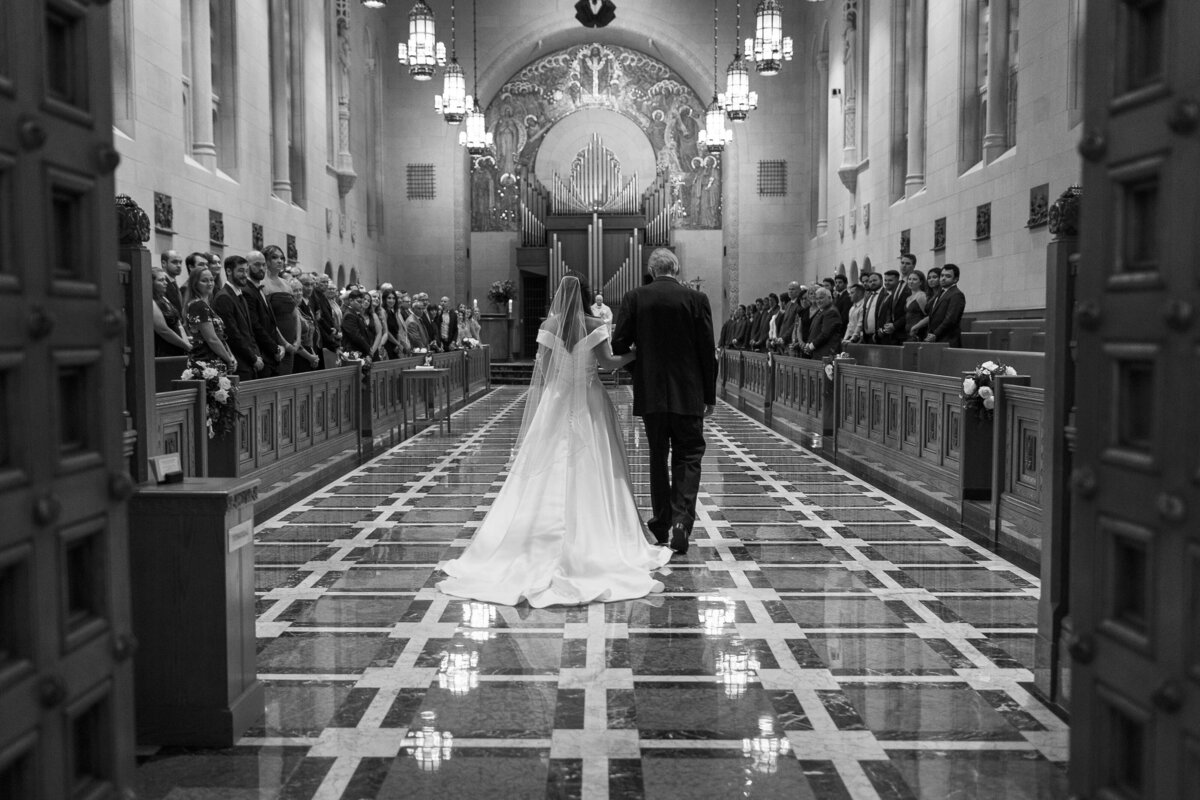 Jordyn_Dryden_Traverse_City_Michigan_Wedding_Photographer-27