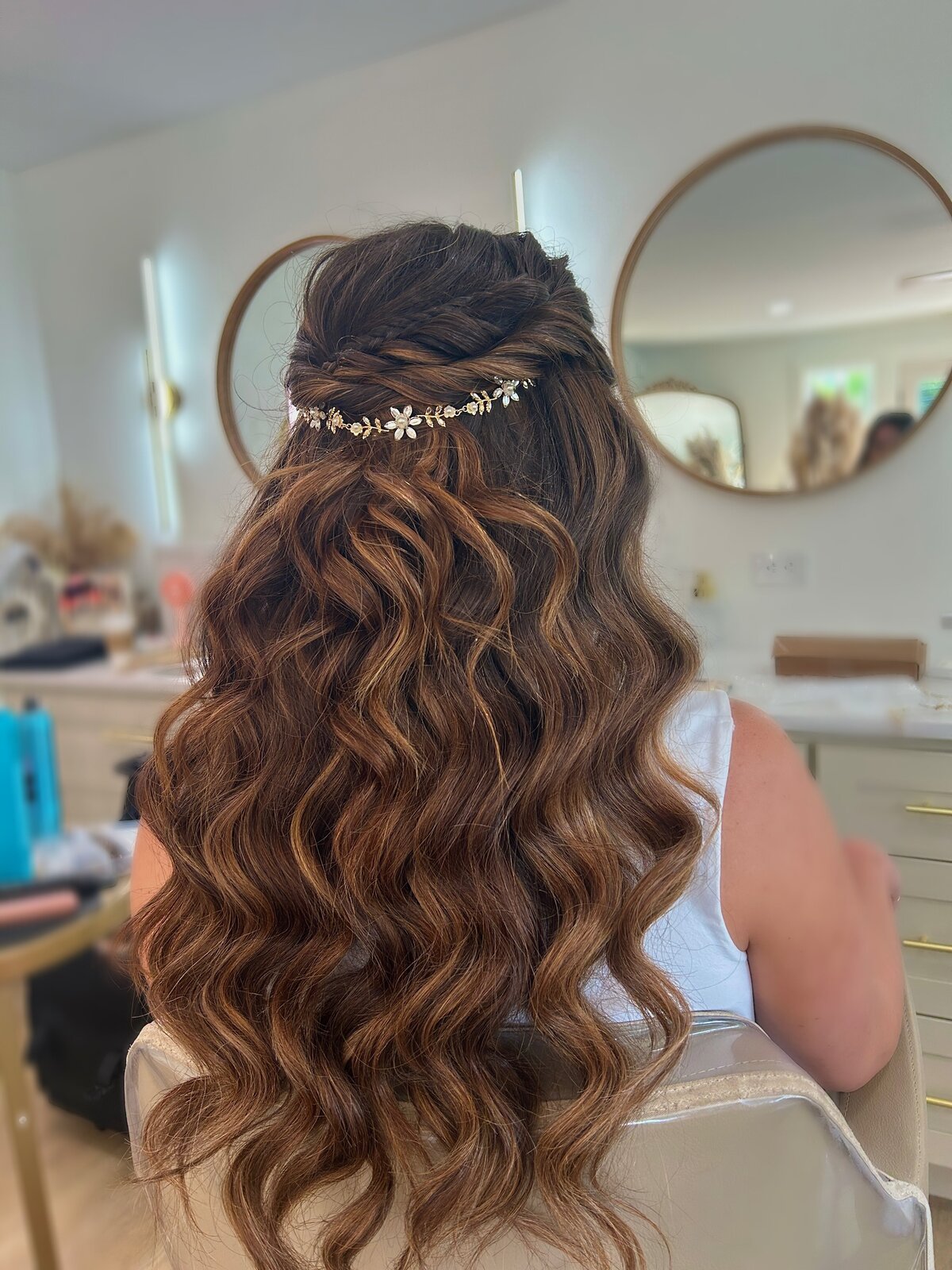 Facetune_31-07-2023-17-40-29 (1)