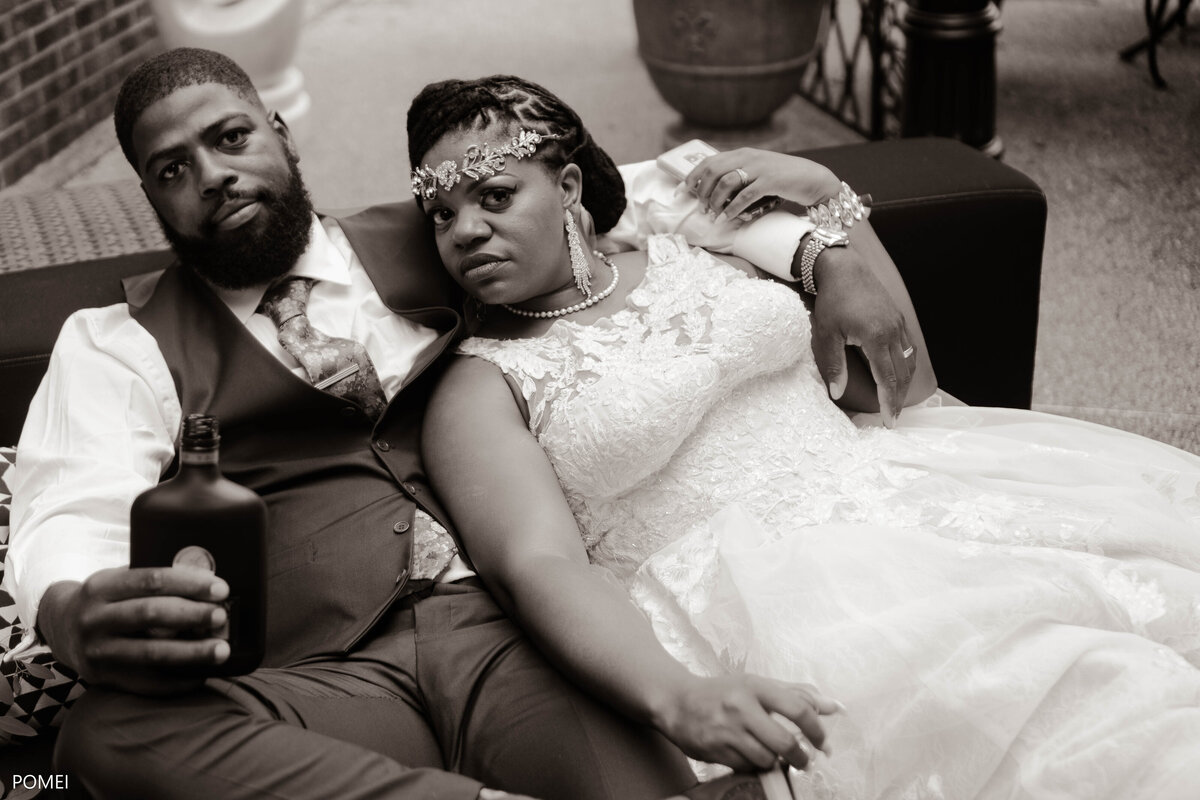 Wedding-Couple-on-lawn-furniture