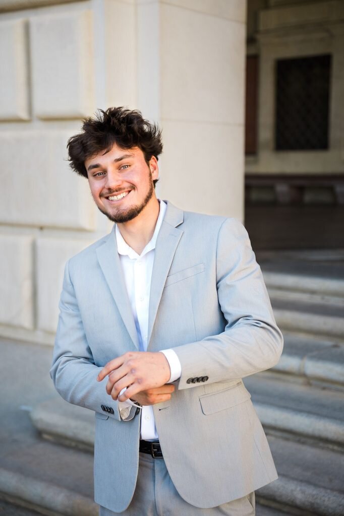 Graduation-Photos-at-University-of-Texas-Austin-001-682x1024