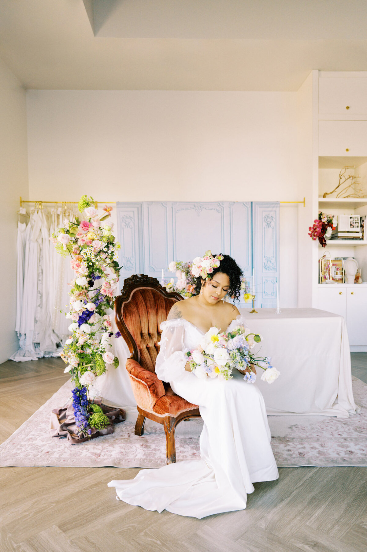 Kristen Kay Photography - MyloFleur colorful modern bridal inspiration-4253