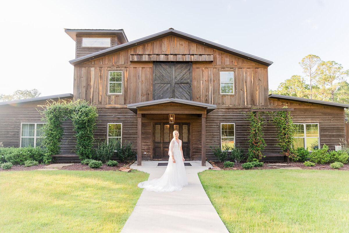 Danielle _ Bridals at Izenstone-0029