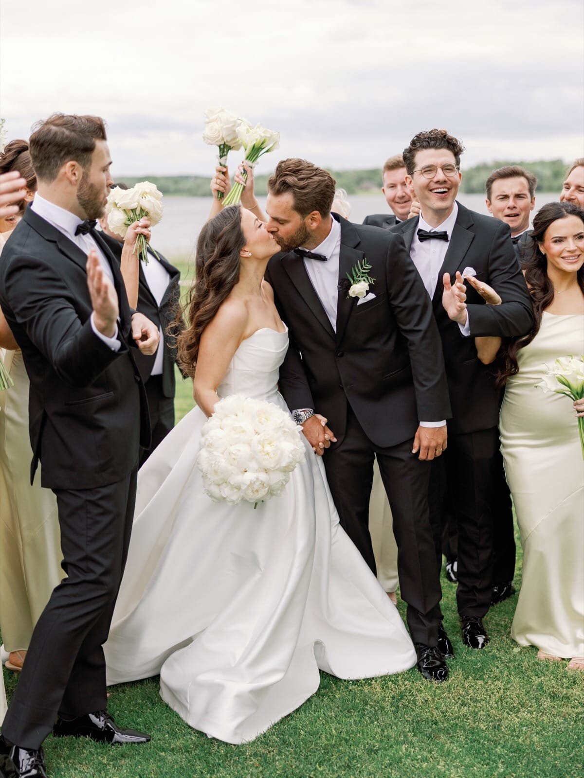 2025_05_17 Jenna + Gray Lake Club Wedding-web-00086