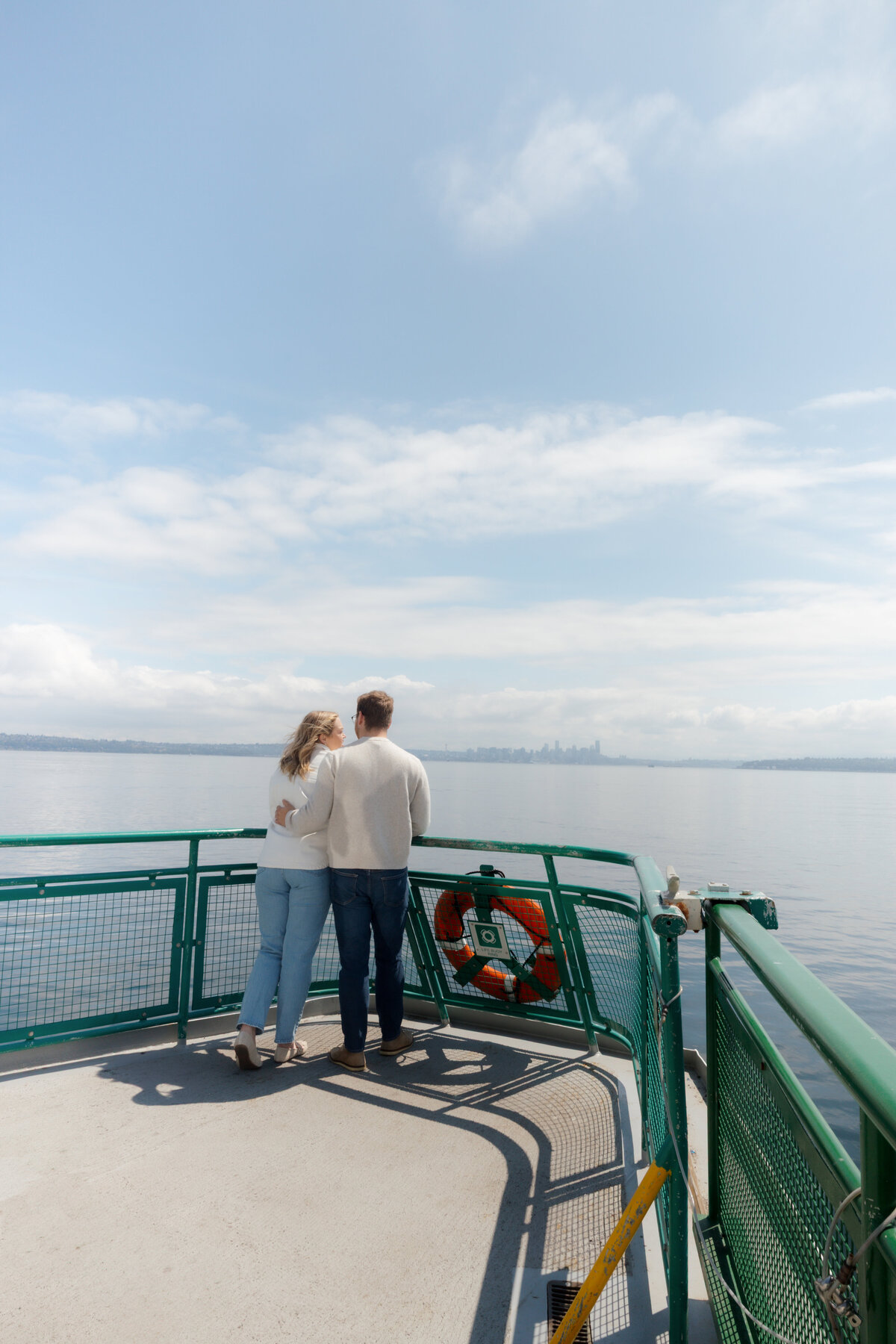SeattleFerryCouplesPhotography127