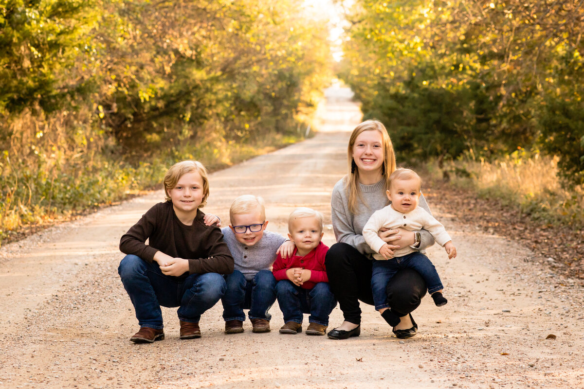Outdoor family photography near Sherman TX; five kids