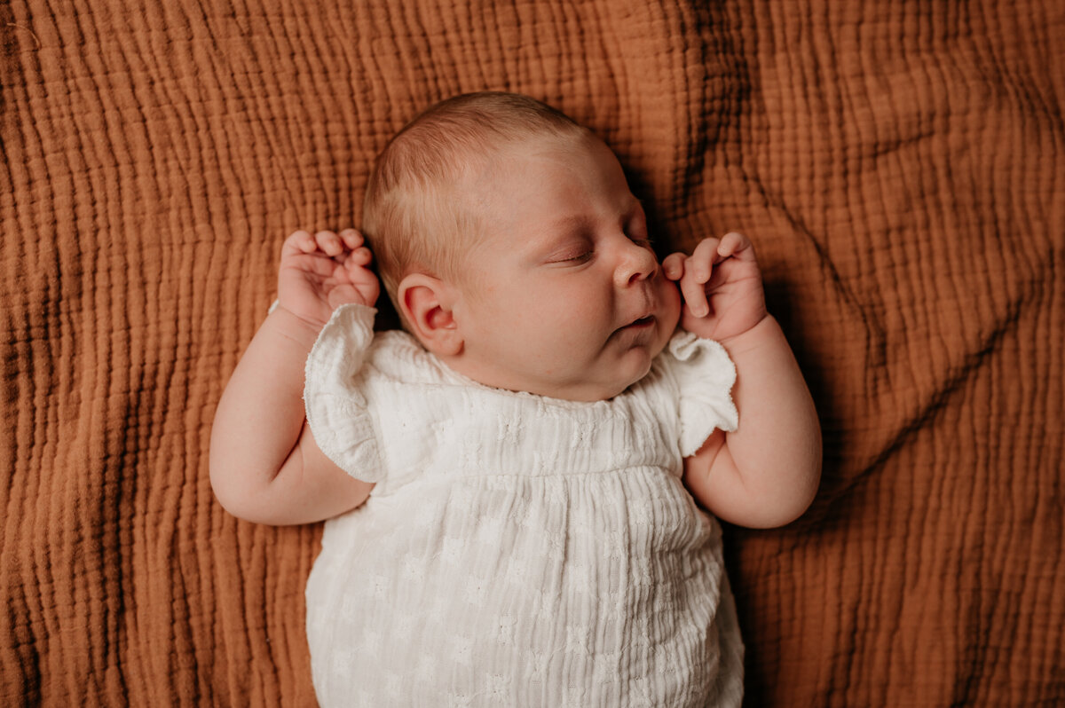 Pure Liefde Fotografie - Newbornshoot Emma-60