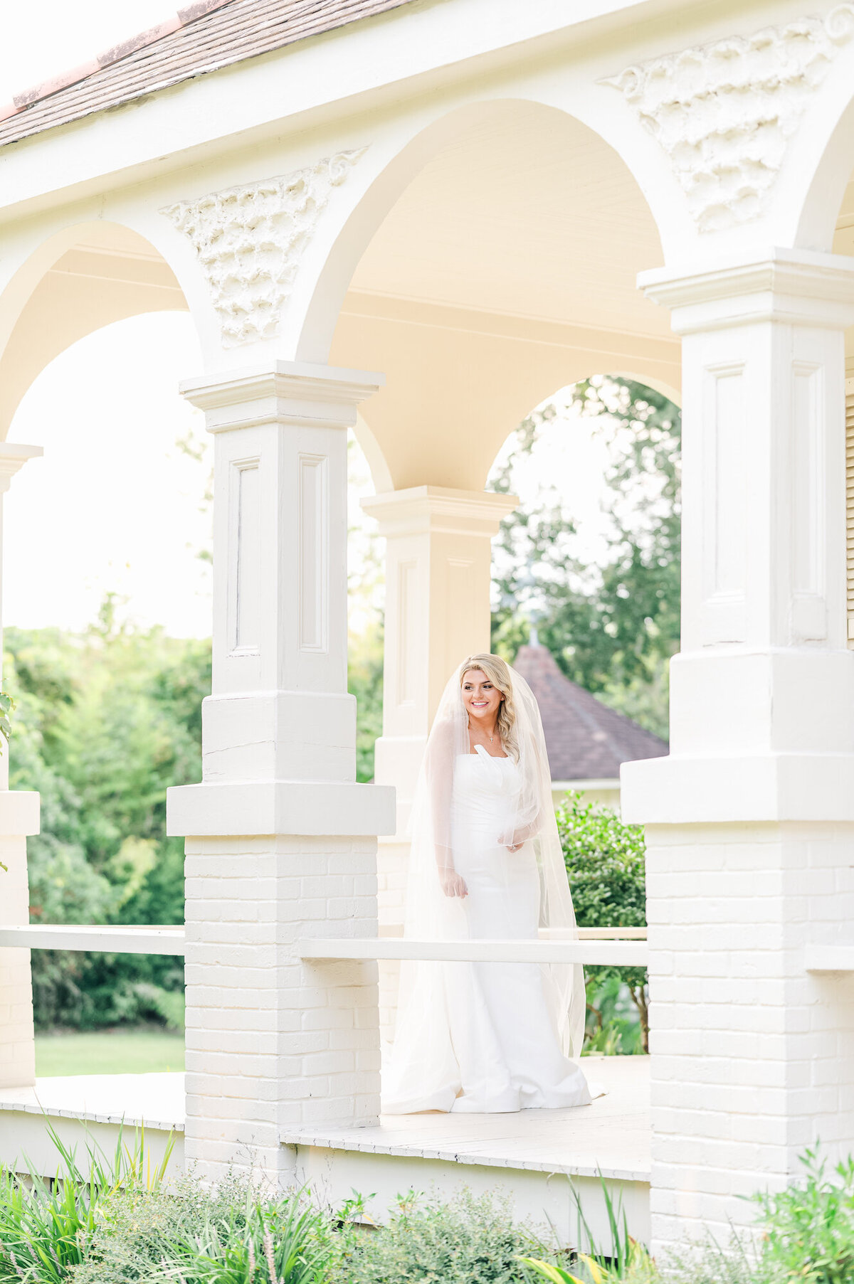 maison-lafitte-bridal-mandeville-louisiana-10