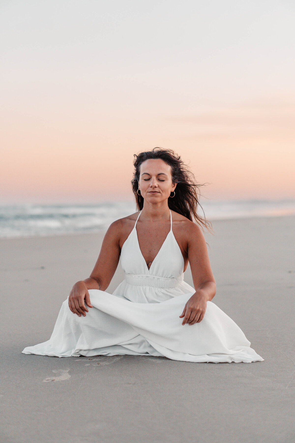 71- beach spiritual yoga photos Ellie yogaroo Australia