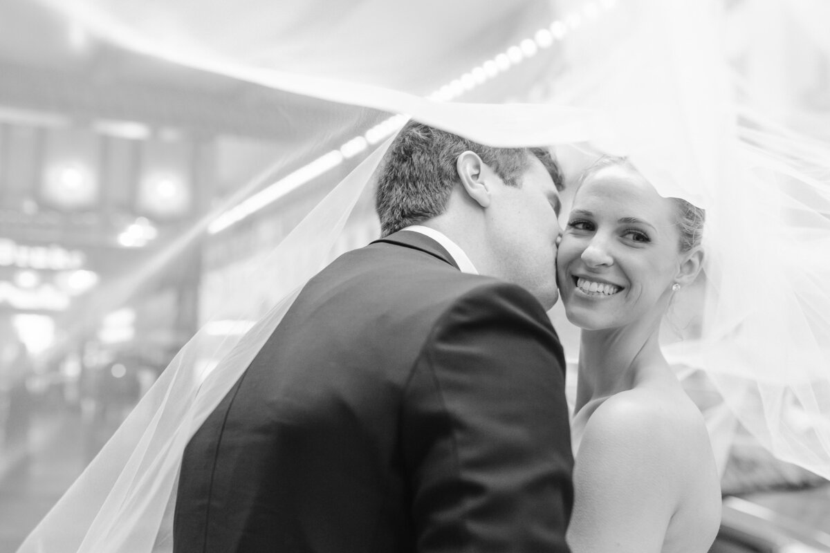 Chicago luxury editorial wedding photographer (The Drake hotel Princess Diana Suite Milton Lee Olive Park) 06-288