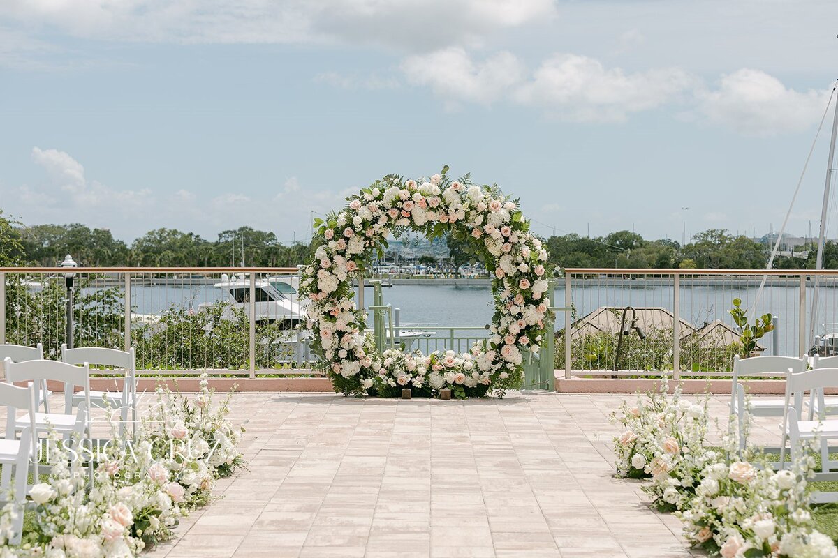 jessica-cruz-photo-vinoy-florida-wedding-chantilly-chic-celebrations-1