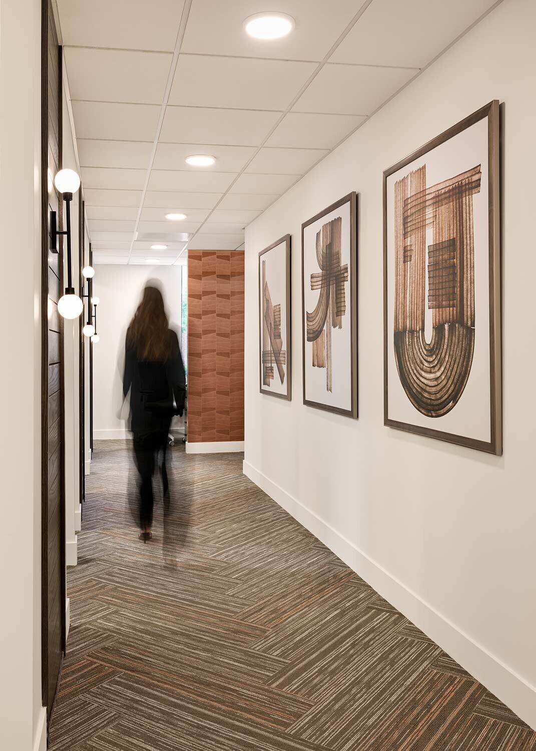 Mid Century Modern inspired hallway with colorful wallpaper
