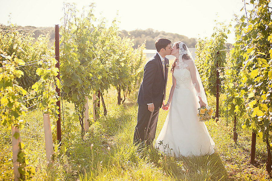 vineyard wedding in connecticut