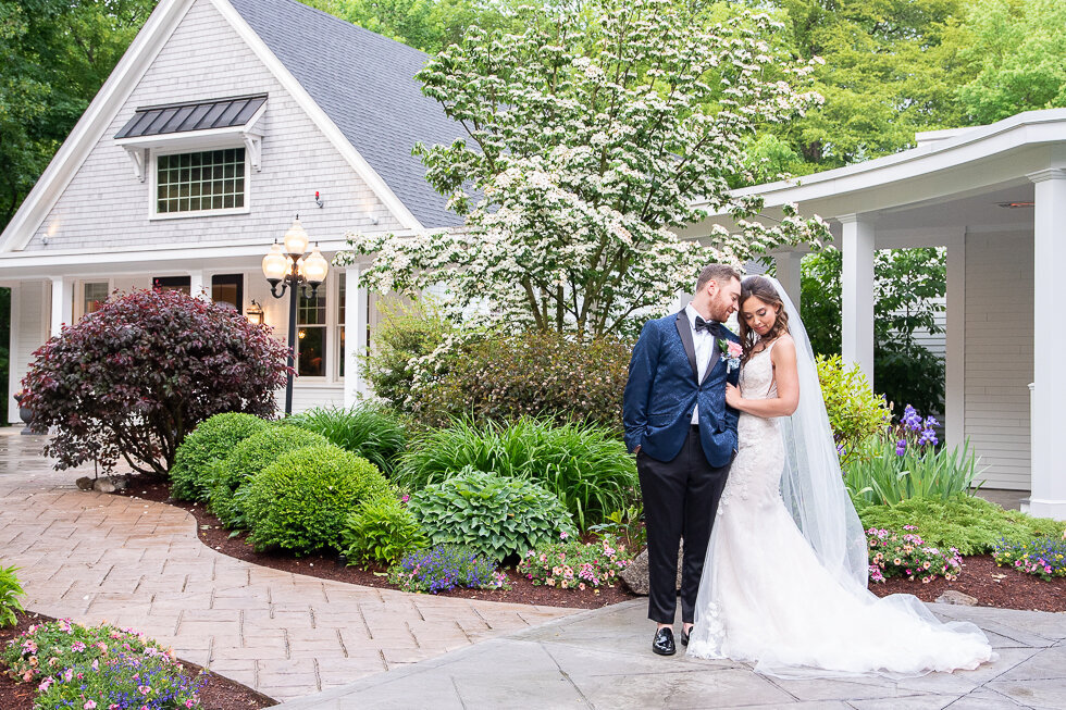 gwendolyn-ruth-photography-wedding-saphire-estate-sharon-massachusetts-23