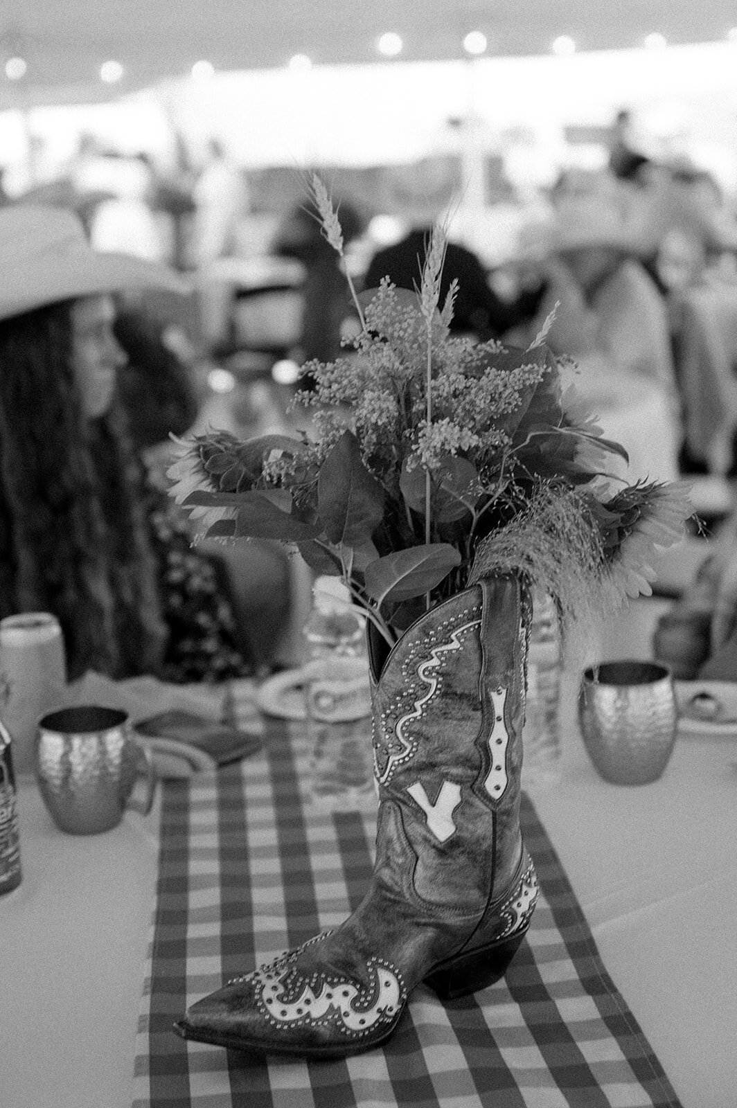 presley-gray-photo-rustic-western-montana-wedding-2197
