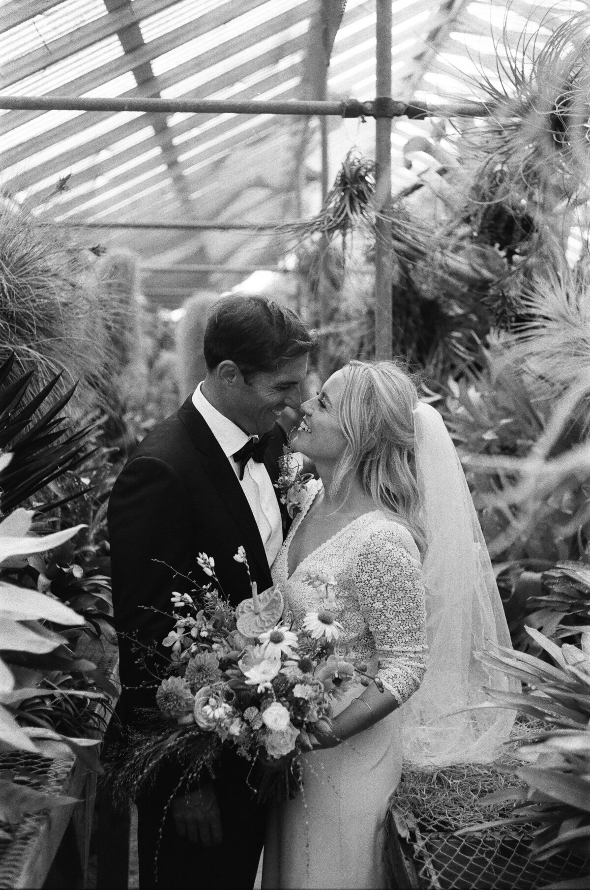 film-scans-Pacifica-wedding-shelldance-gardens-gillian-clark-ashley-carlascio-photography-0012