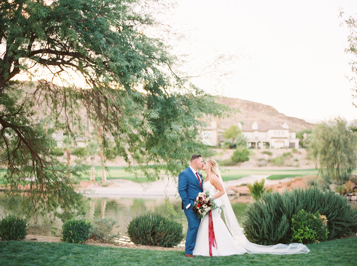 Lindsay + Jake Sneak-1060