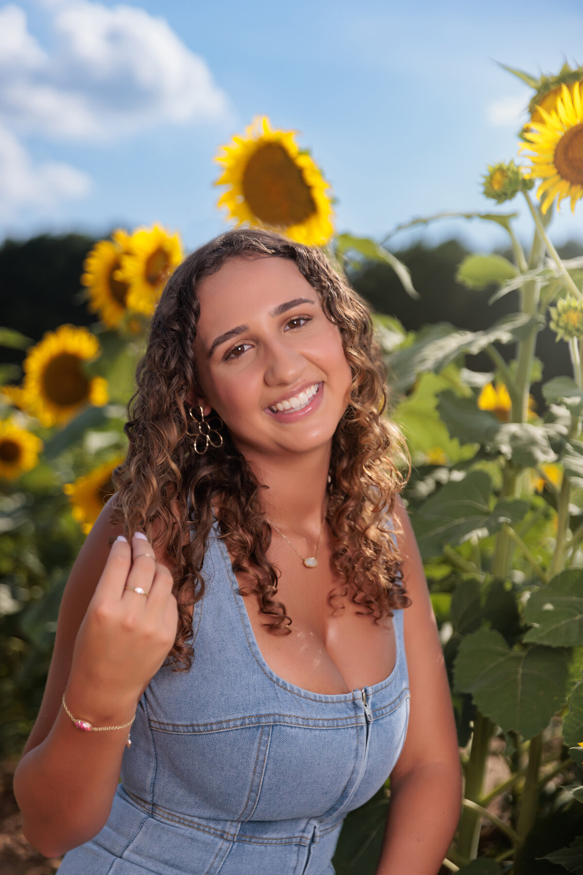 Seniors with sunflowers in Raleigh NC
