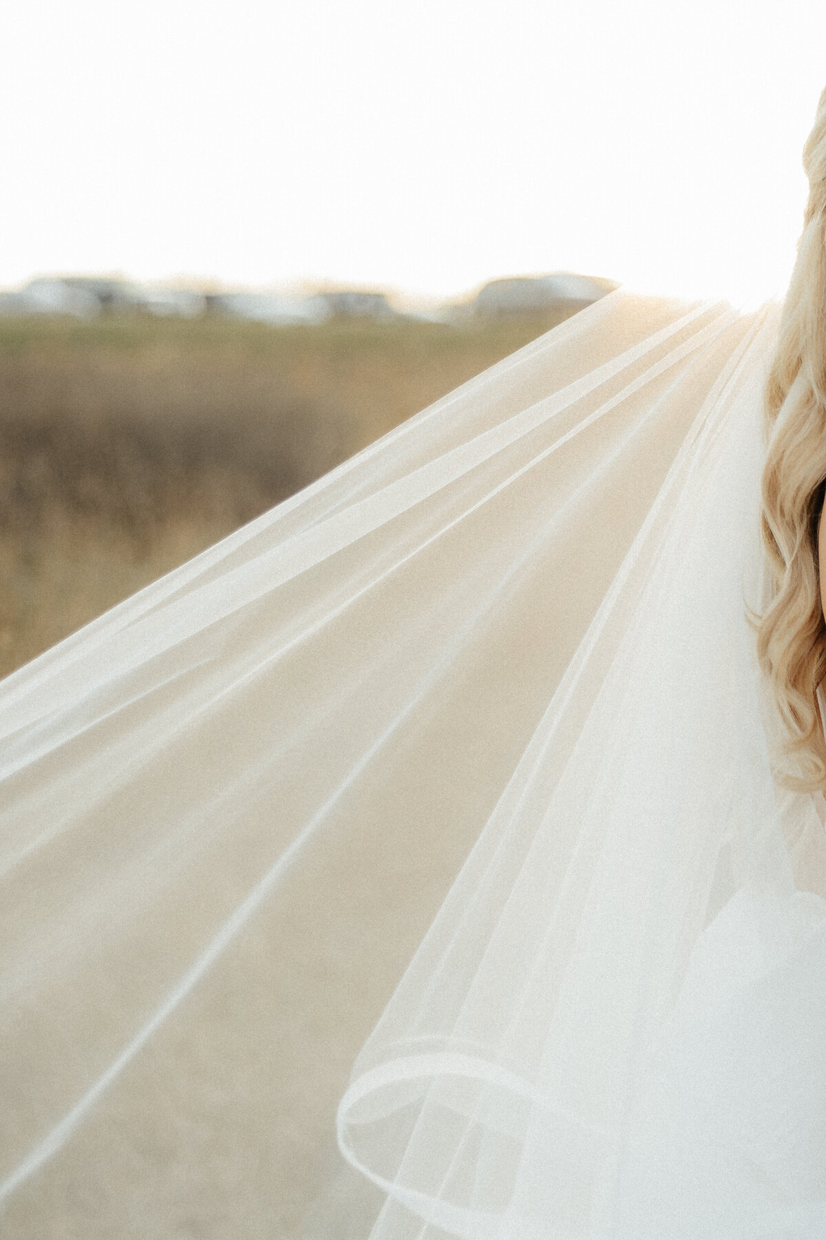 The bride's veil draped.