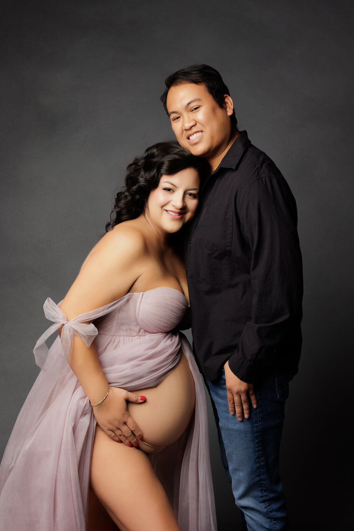 NW Arkansas maternity photographer, maternity photography near me, maternity portraits NW Arkansas, pregnancy photoshoot near me