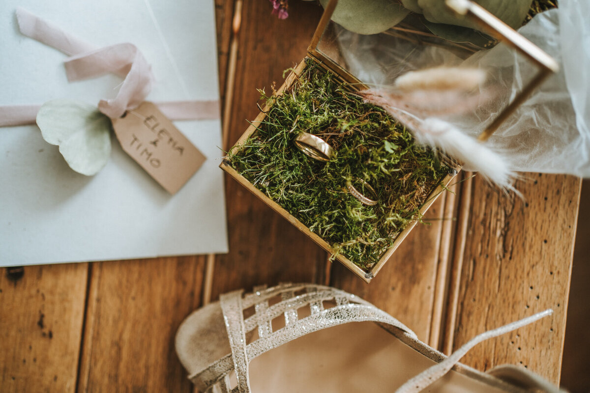 Hochzeitsfotograf-Freiburg-Hochzeitsfotograf-in-Freiburg-Hochzeit-rustikal-boho-Heiraten-Scheune-6