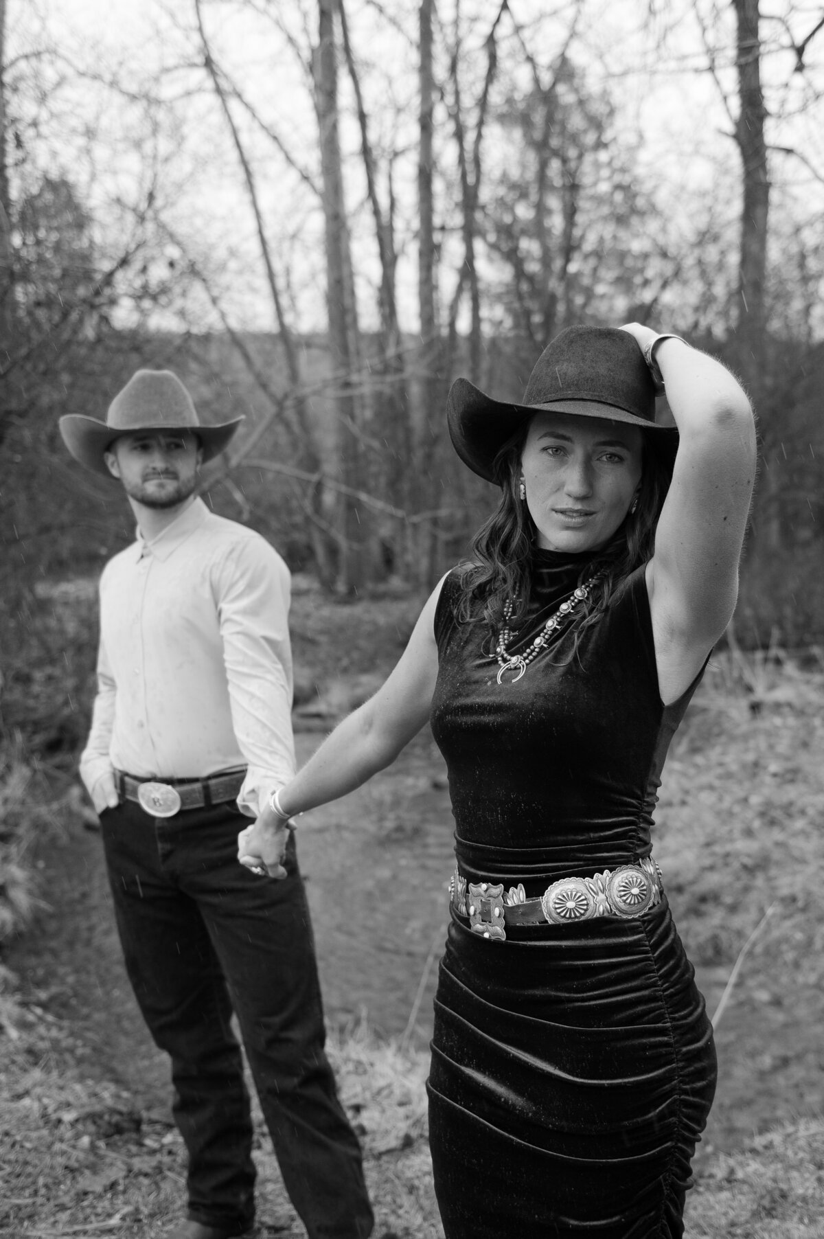 presley-gray-photo-montana-western-style-engagement-4342-2