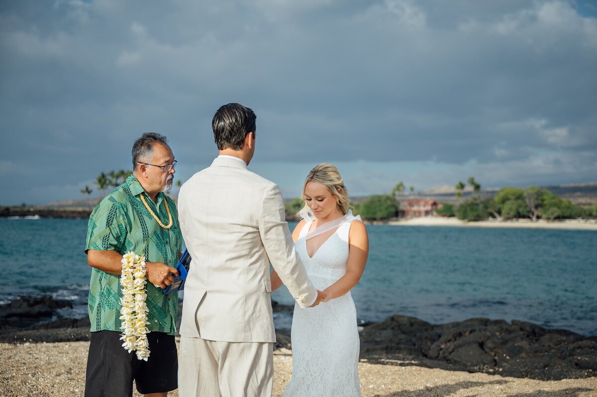 mahaiula-beach-elopement_0005