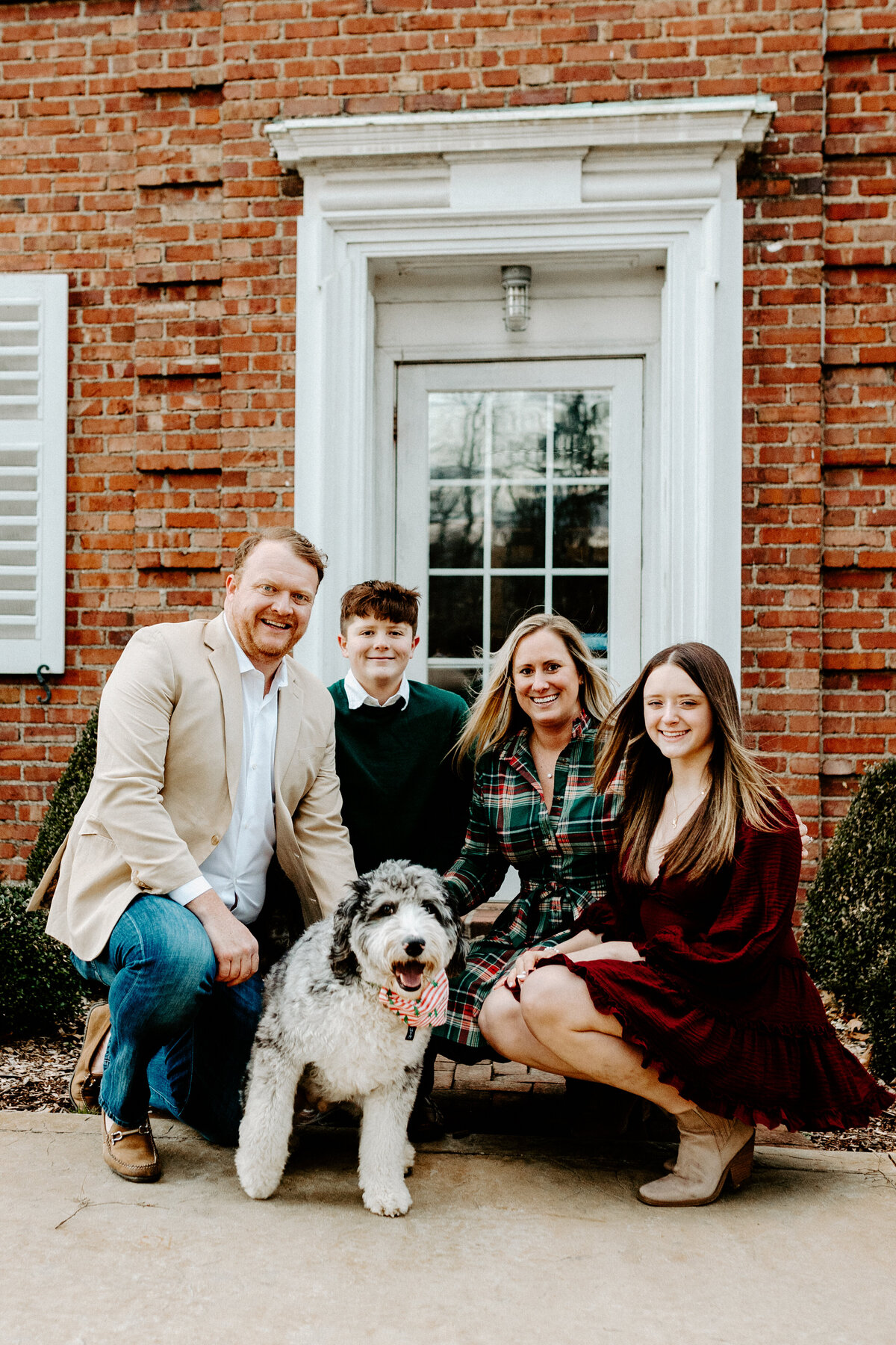 Blissfullybriphotography-Pittsburgh-brewer-family-christmas-2022-123