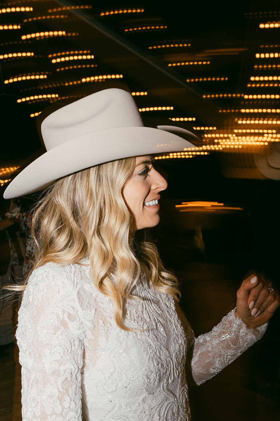 presley-gray-photo-Deerlodge-rustic-western-Montana-wedding-1504