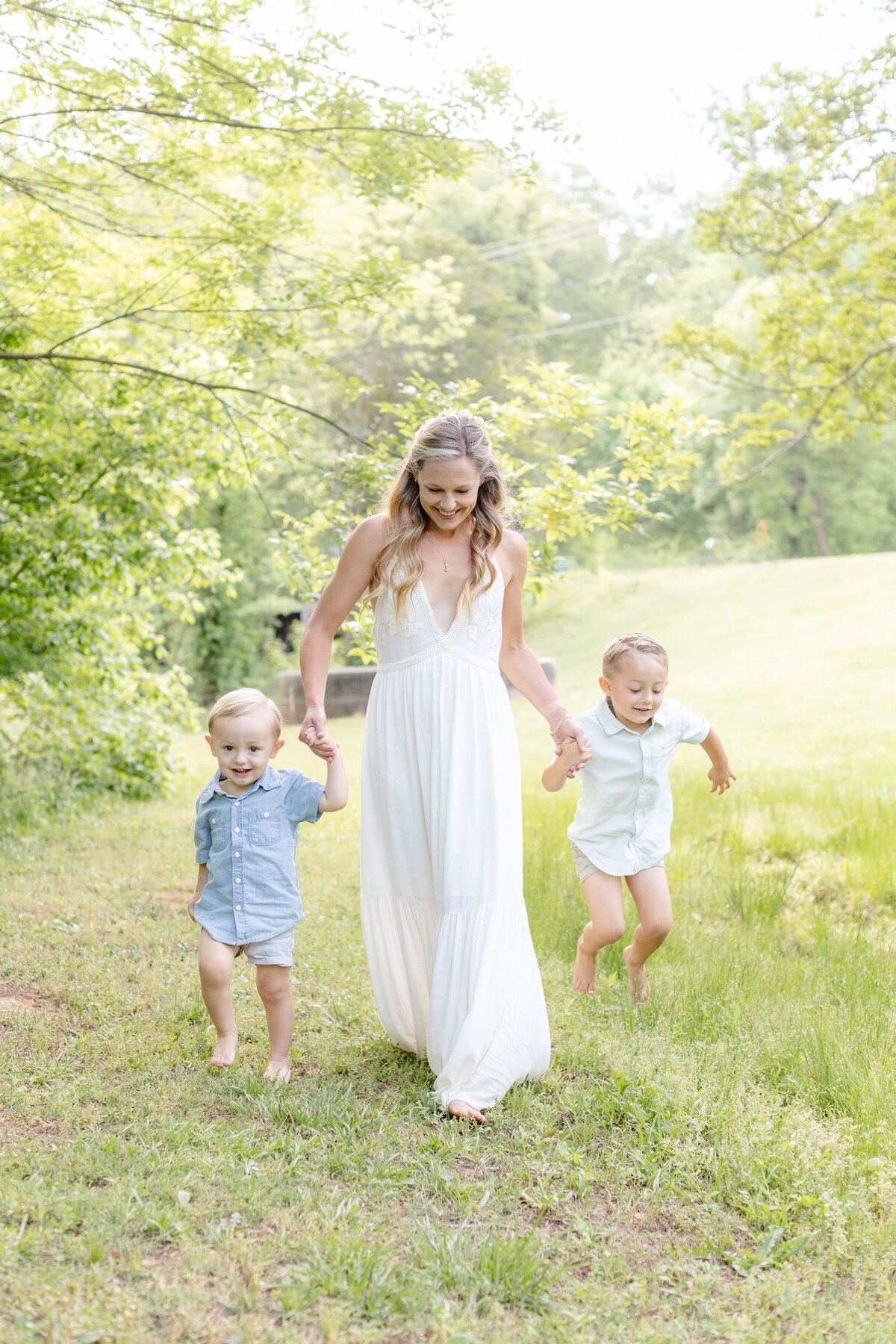 Greenville-SC-Family-Spring-Mini-Session-Magnolia-and-Grace-Photography-Co-MeganP11