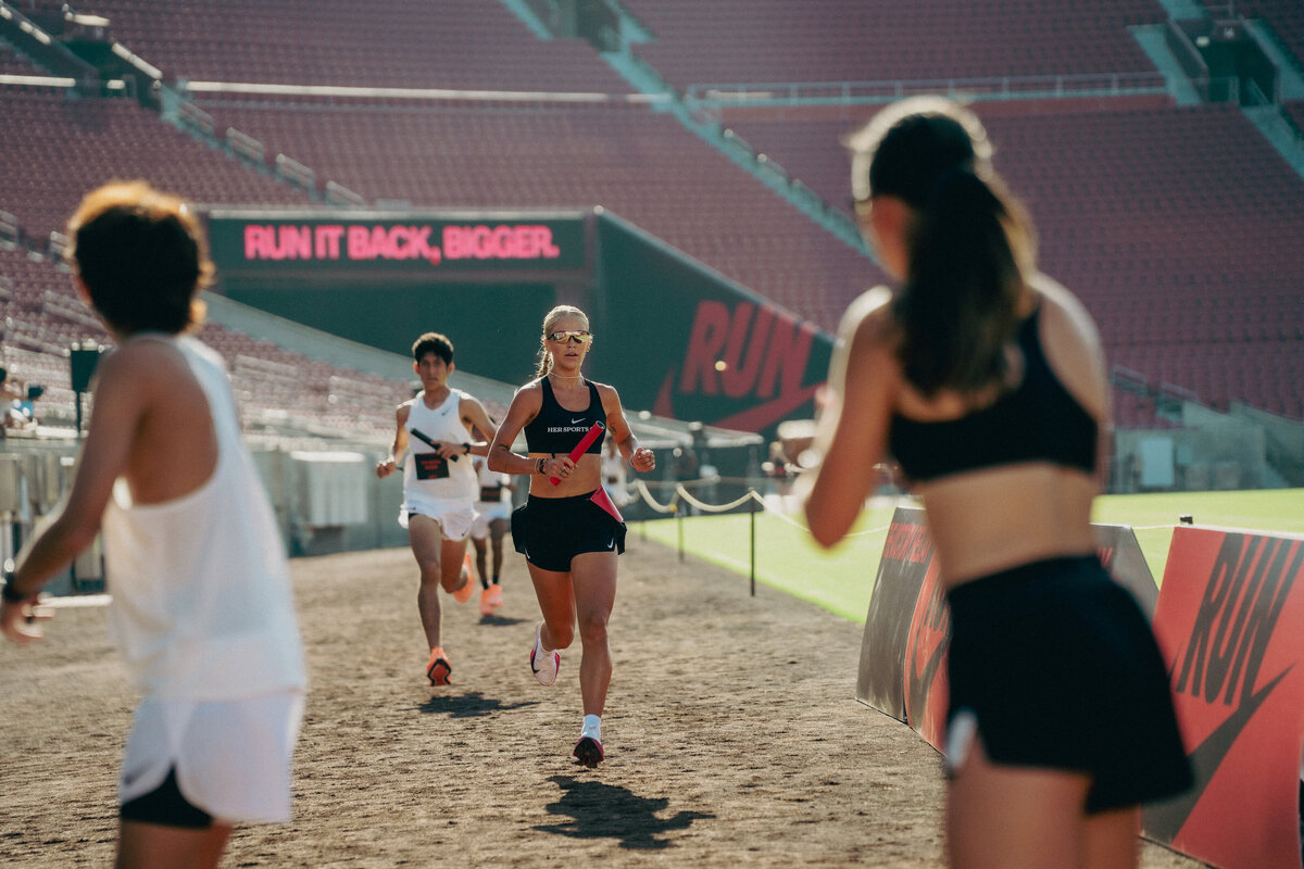 HER Sports Club members running together during the Rally Run event.