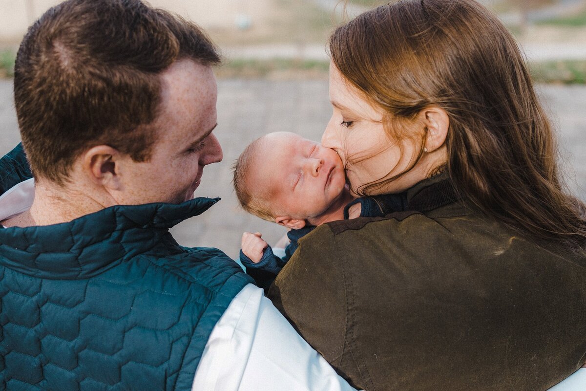 newborn-photographer--charlottesville-leah-oconnell_0010