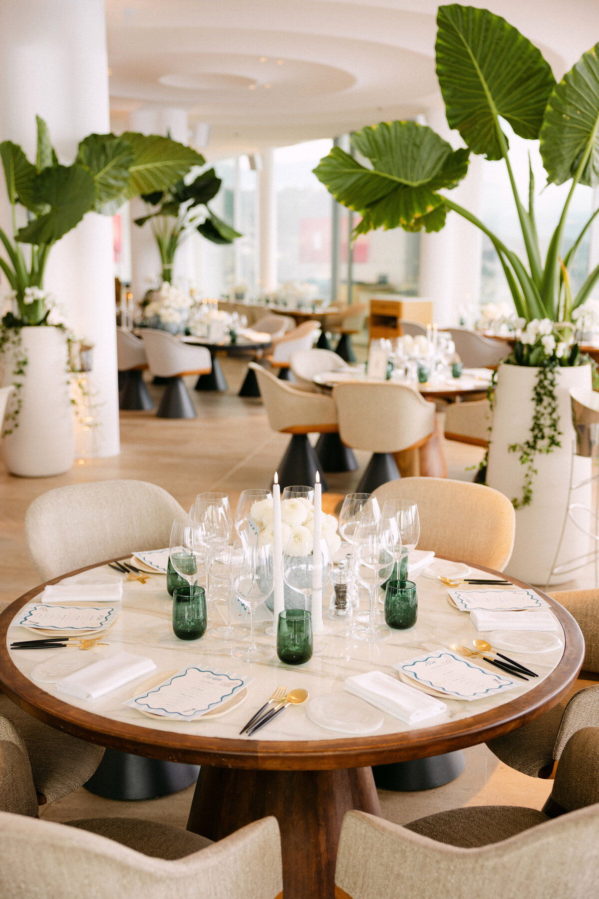 Minimalist & elegant Tableware & Decoration Welcome Event Post Wedding at The Maybourne Riviera, Roquebrune Cap Martin