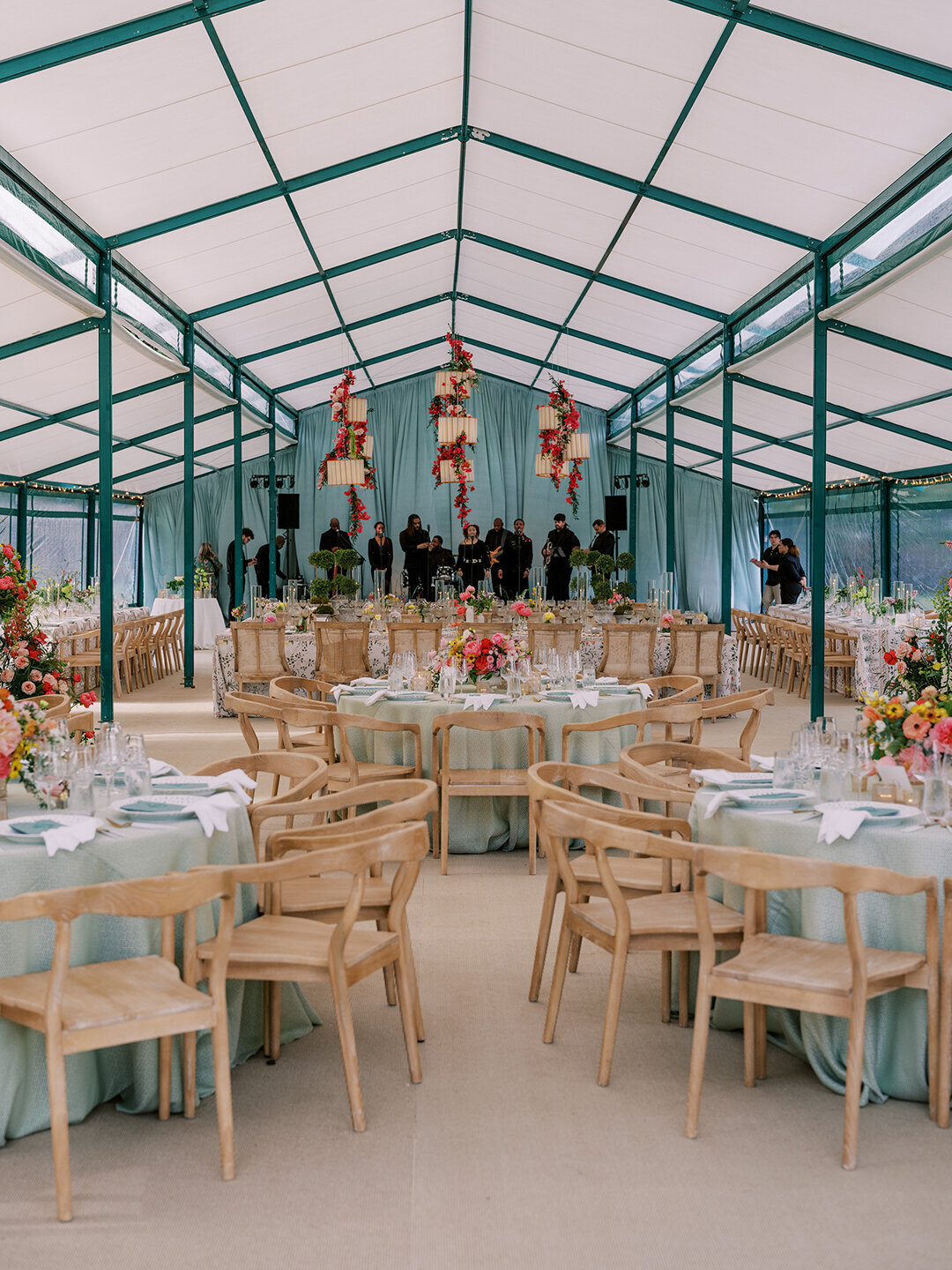 KathleenRob5-3-25GlenstoneGardenVA-VickiGraftonPhotography-920