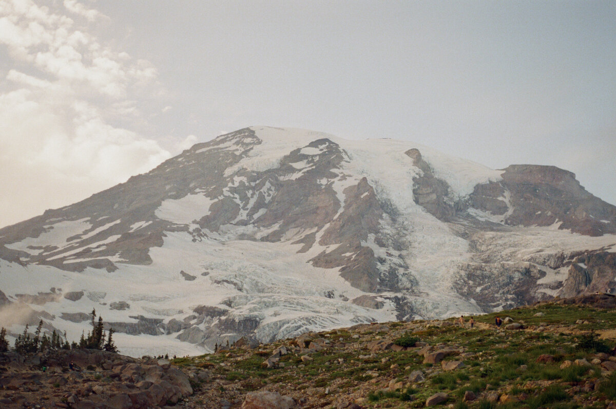 Mount Rainier Elopement Photographer