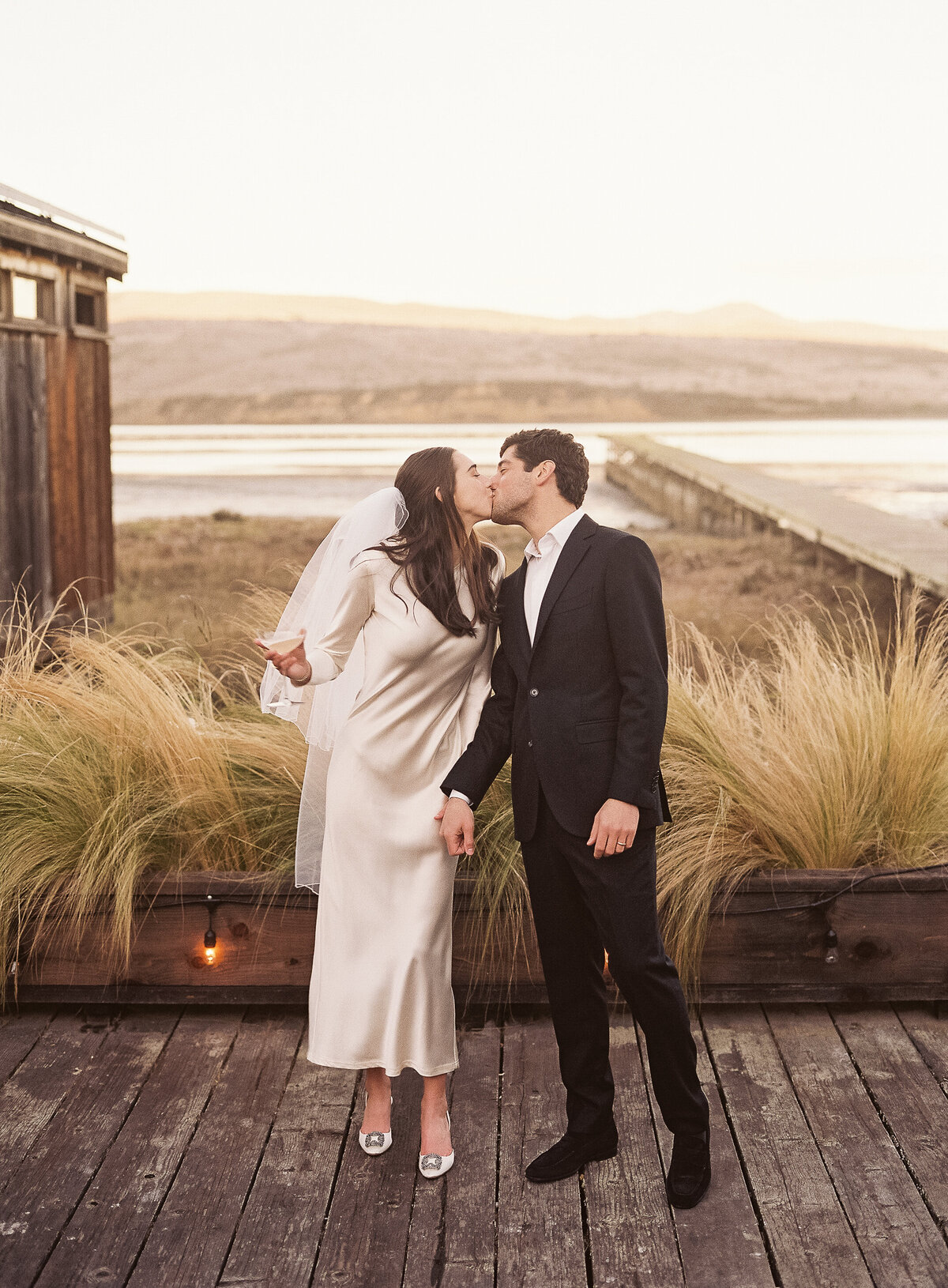 meg-smith-wedding-photographer-inverness-lodge-intimate-wedding-037