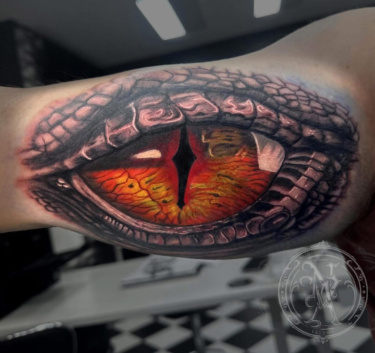 bloody-ink-natasja-tattookuenstler-zuerich-oberland-hinwil (4)