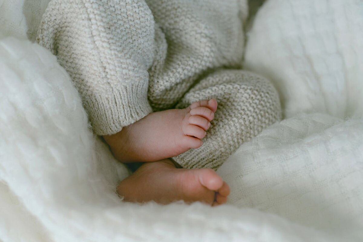 bella-luce-by-michelle-andrea-new-england-photographer-newborn-perry-family-36