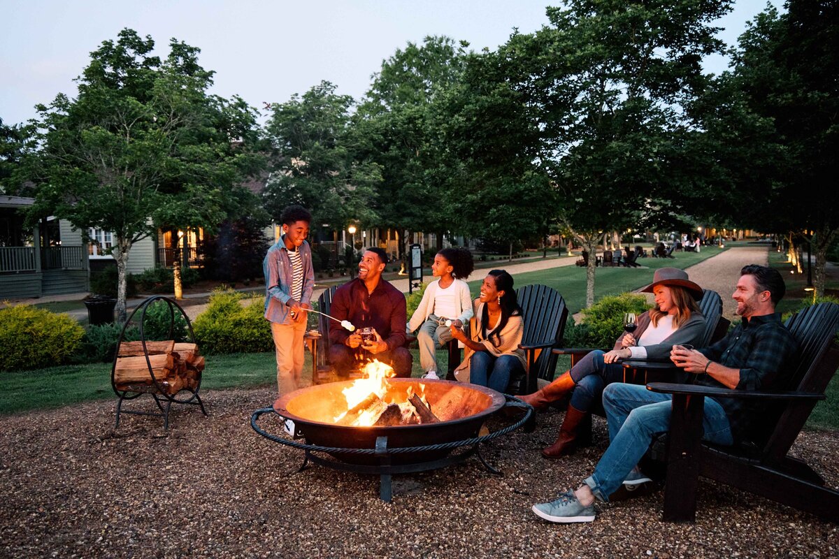 Family & Couple - S'mores at Firepit_Hero (25)