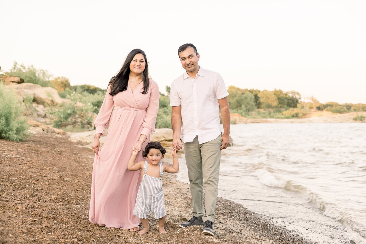 dallas family photographer serving families all over the north dfw area