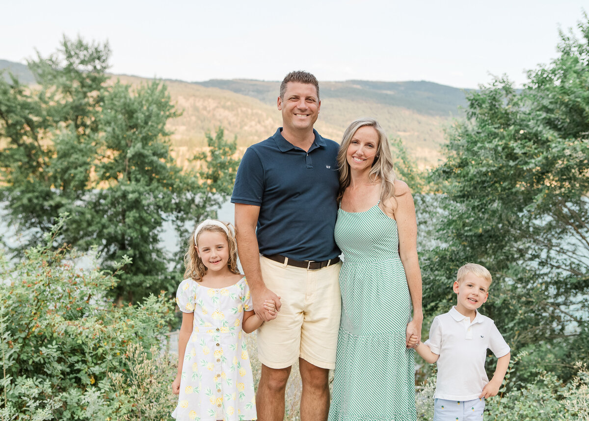 Kelowna-family-Photographer-301