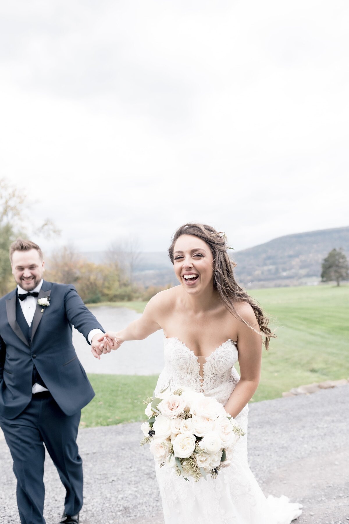 bride-and-groom-upstate-ny-wedding
