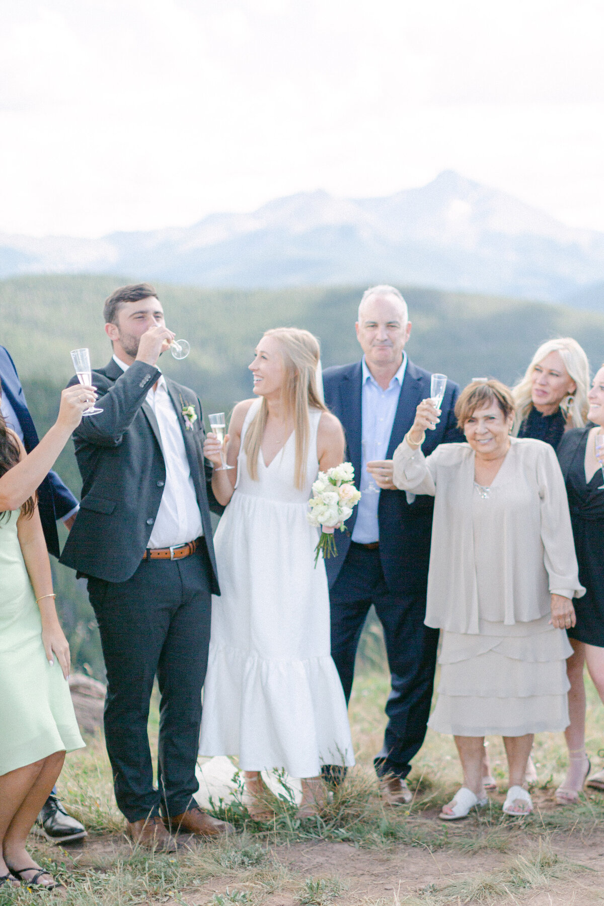 vail-mountain-wedding-gabriela-mata-luxury-wedding-photographer-110