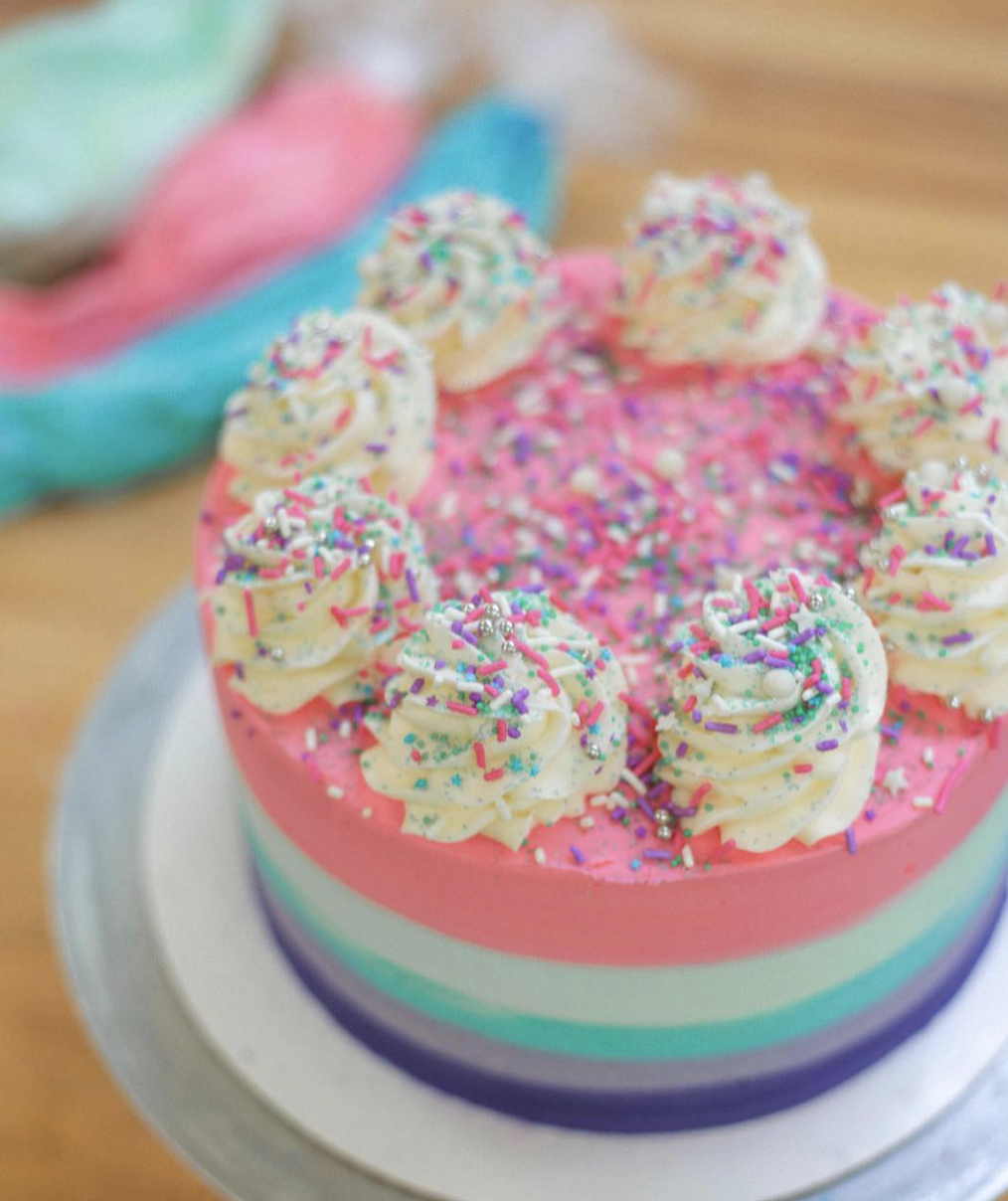 cake-custom-bright-stripe