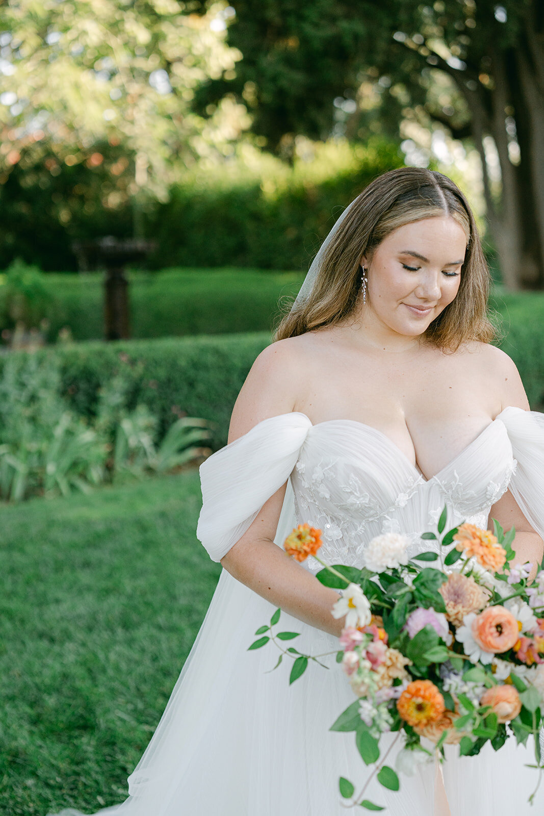 peach pastels bouquet garden style