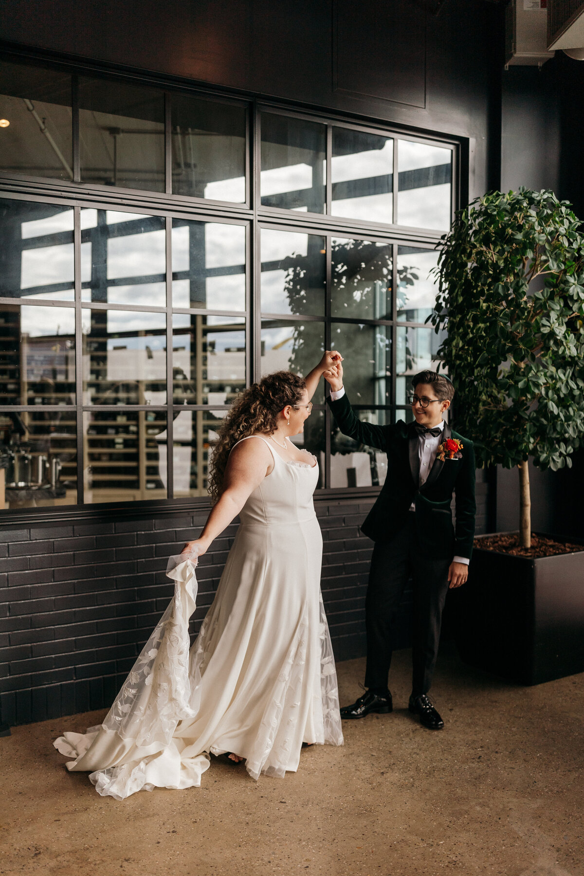 Emma + Cassie - The Fitler Club Wedding - Philadelphia Photographer-160