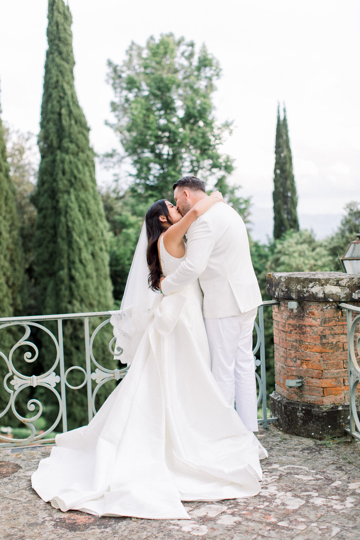 FLORENCE-WEDDING-PHOTOGRAPHER-24