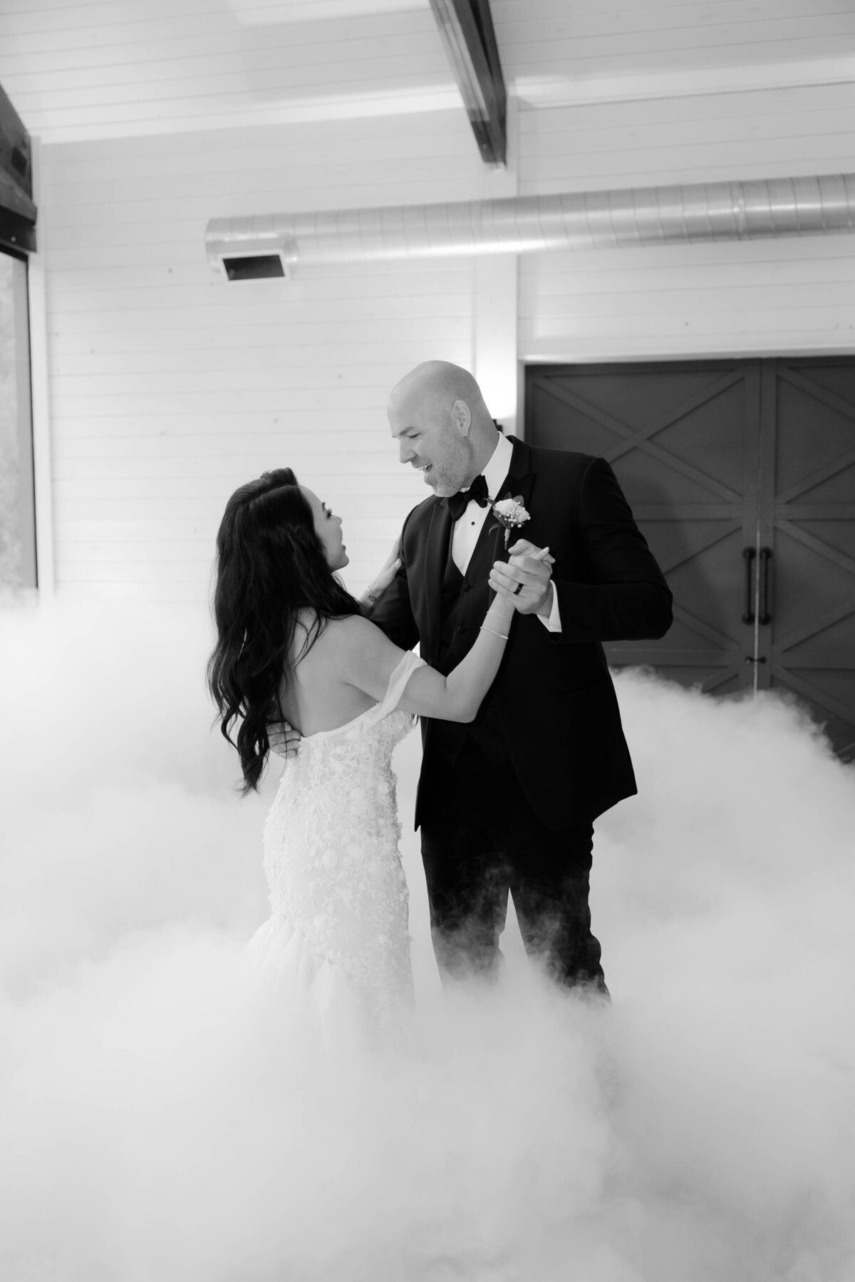 BarnSmithLakeWeddingApril22-9