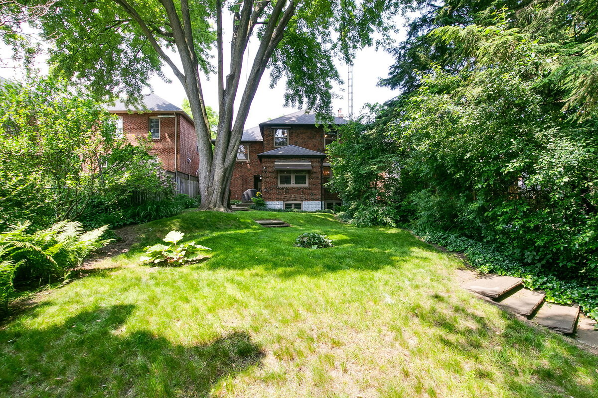 57-web-or-mls-74_007_Backyard