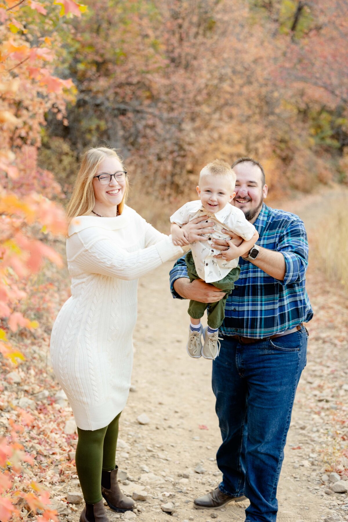 Provo-UT-Family-Session-Provo-Canyon-Big-Springs-Park-Fall-Mini-Session-Magnolia-and-Grace-Photography-Co-EdenJ# (1)-36